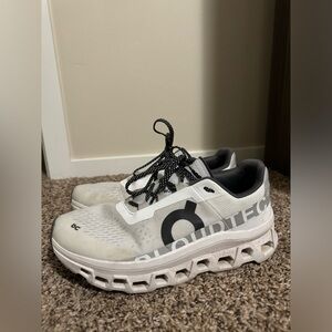 On CloudMonster Womens 9